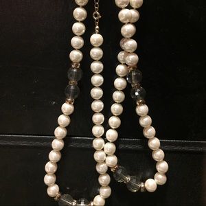 Pearl necklace with matching earrings